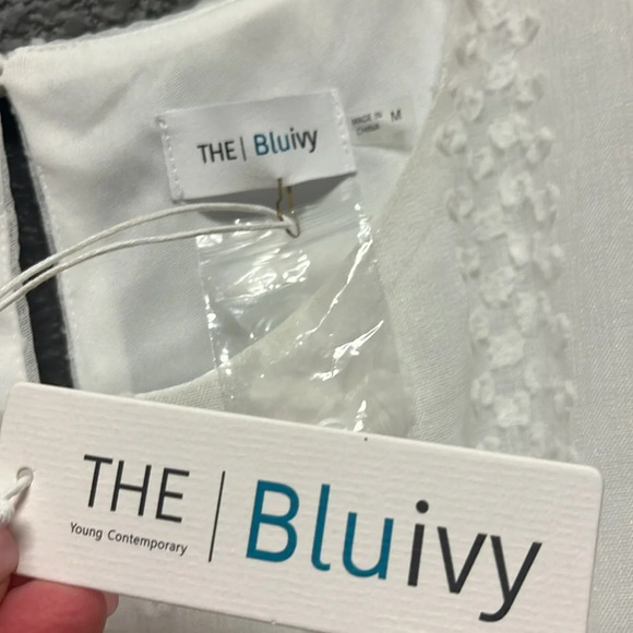 NWT Bluivy Shorts Romper Textured Flower PomPoms Babydoll Lined Bridal Medium - Picture 5 of 9